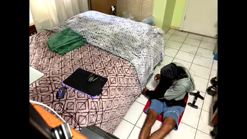 romeotyn online show from February 22, 6:37 pm