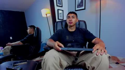 ronnie_crawford online show from July 11, 7:16 pm