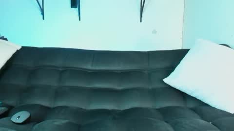 Ronnie online show from February 26, 7:36 pm