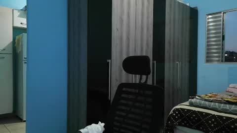 ronny online show from June 16, 8:44 pm