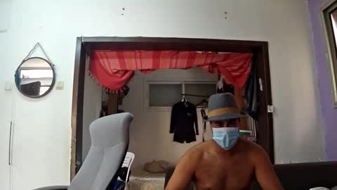 round1fiight online show from October 9, 12:10 pm