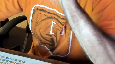 routi97 online show from October 12, 5:29 pm