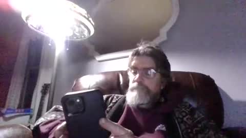 Snapshot of runningaround60 chatting on January 8, 2:03 am runningaround60 online show from January 8, 2:03 am