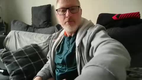 rusty69x online show from December 20, 11:43 am