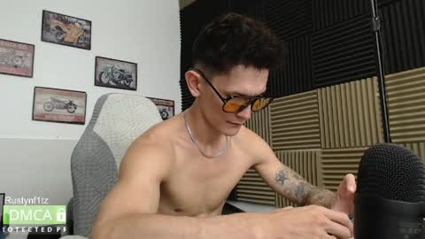 MillionDollarGuy online show from May 19, 3:24 am