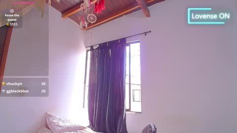 R Y A N online show from November 9, 2:43 pm