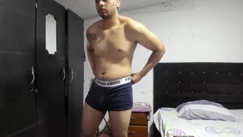 ryan_xc1 online show from March 19, 6:16 am