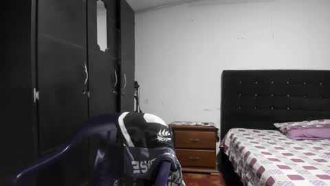 ryan_xc1 online show from February 26, 2:46 am