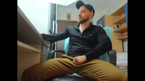 Ryanstone  online show from January 12, 5:33 am