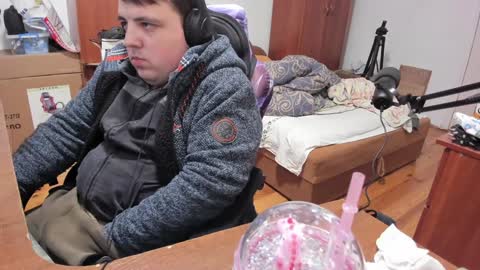 Snapshot of saboda chatting on December 11, 1:39 am 1141323  my Lord Mister Max   moms treasure online show from December 11, 1:39 am