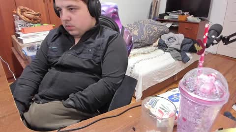 Snapshot of saboda chatting on January 25, 6:01 am 1141323  my Lord Mister Max   moms treasure online show from January 25, 6:01 am
