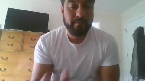 sal cumplaciente online show from October 1, 6:45 pm