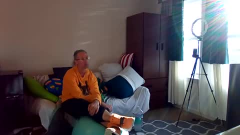 Snapshot of salis1981 chatting on March 2, 12:31 am salis1981 online show from March 2, 12:31 am