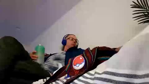 Snapshot of salis1981 chatting on January 30, 1:44 am salis1981 online show from January 30, 1:44 am