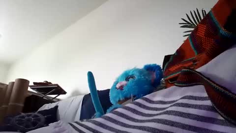 Snapshot of salis1981 chatting on January 25, 10:28 pm salis1981 online show from January 25, 10:28 pm