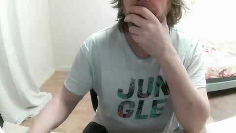 Saltimbanquier  Salt  ou  Banquier  online show from January 26, 10:55 am