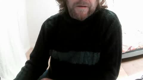 Saltimbanquier  Salt  ou  Banquier  online show from March 6, 7:36 am