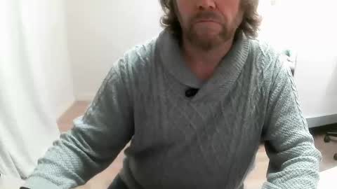 Saltimbanquier  Salt  ou  Banquier  online show from December 17, 7:26 pm