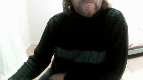 Saltimbanquier  Salt  ou  Banquier  online show from March 11, 7:26 am