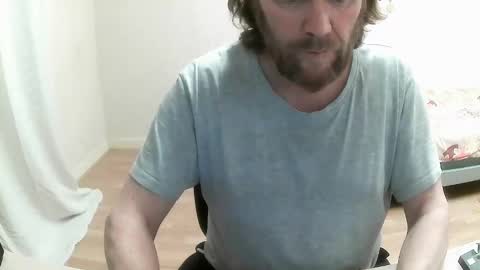 Saltimbanquier  Salt  ou  Banquier  online show from January 17, 2:50 pm