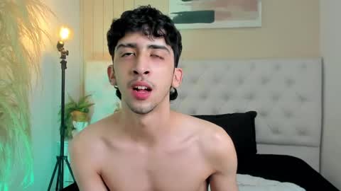 salvatore  online show from October 7, 9:19 pm