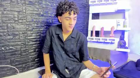 sam__cute online show from February 23, 7:06 am