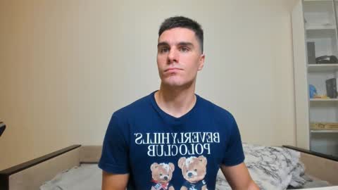 BACK IN 2 WEEKS online show from December 15, 1:22 pm