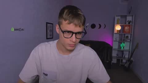 Sam online show from October 16, 5:48 am