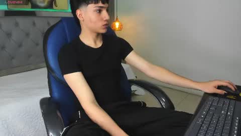 Sam online show from June 23, 1:26 pm