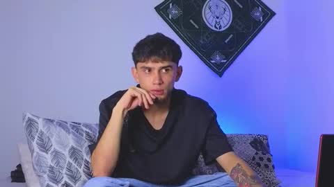 samevansx online show from November 8, 8:45 pm