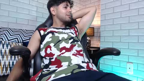 Snapshot of samir_bear chatting on March 6, 12:19 pm Samir online show from March 6, 12:19 pm