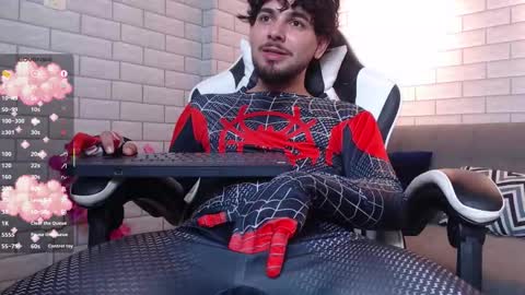 Snapshot of samir_bear chatting on October 28, 10:56 pm Samir online show from October 28, 10:56 pm