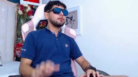 Snapshot of samir_bear chatting on March 3, 12:21 pm Samir online show from March 3, 12:21 pm