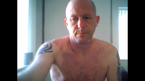 Snapshot of sammyb1821 chatting on March 6, 8:41 am sammyb1821 online show from March 6, 8:41 am