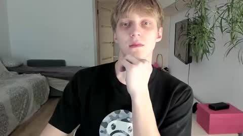 Sam online show from October 16, 9:17 am