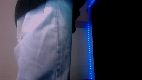 Snapshot of samuel_suarez chatting on December 29, 3:00 am   online show from December 29, 3:00 am