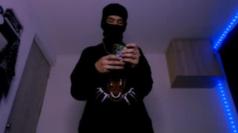Snapshot of samuel_suarez chatting on February 22, 4:07 am   online show from February 22, 4:07 am