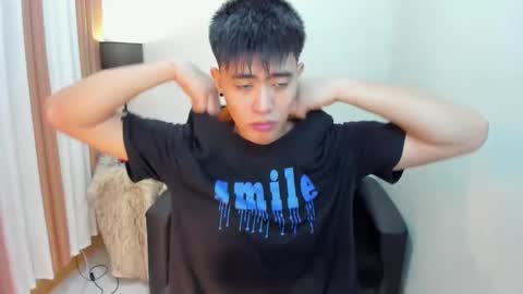 Snapshot of samuelangelo chatting on December 4, 3:59 am Sam online show from December 4, 3:59 am