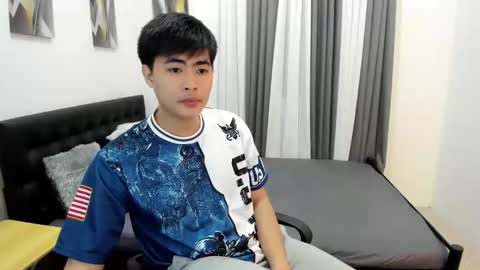 Snapshot of samuelangelo chatting on September 26, 9:51 am Sam online show from September 26, 9:51 am