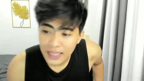 Snapshot of samuelangelo chatting on February 28, 9:36 am Sam online show from February 28, 9:36 am