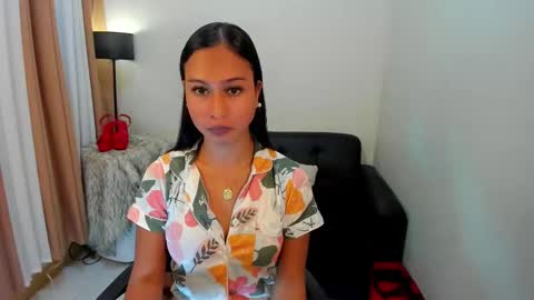 Snapshot of samuelangelo chatting on January 17, 12:42 am Sam online show from January 17, 12:42 am