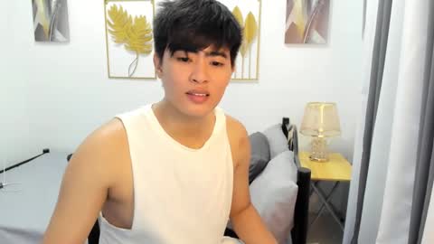 Snapshot of samuelangelo chatting on March 6, 4:08 am Sam online show from March 6, 4:08 am