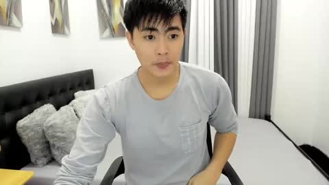 Snapshot of samuelangelo chatting on September 30, 5:27 pm Sam online show from September 30, 5:27 pm