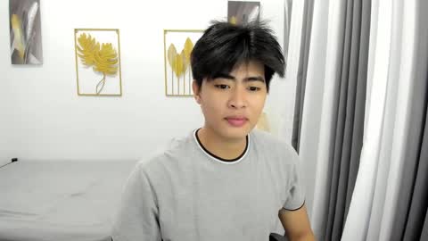 Snapshot of samuelangelo chatting on March 12, 4:19 am Sam online show from March 12, 4:19 am