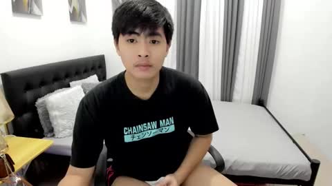 Snapshot of samuelangelo chatting on October 23, 5:22 am Sam online show from October 23, 5:22 am