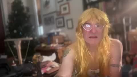 Samuel or Samantha online show from January 9, 3:12 pm