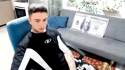 santi_ss online show from February 6, 12:51 am