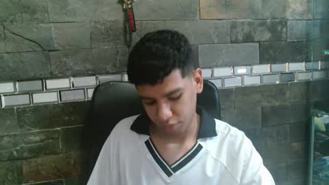 santi online show from November 5, 11:07 pm