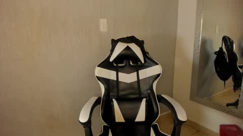 Julius Novachrono  online show from November 12, 7:41 pm