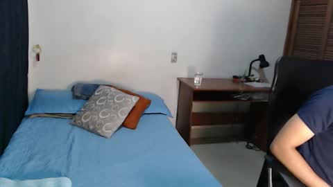 Snapshot of santiexxx chatting on October 13, 3:56 am santiexxx online show from October 13, 3:56 am